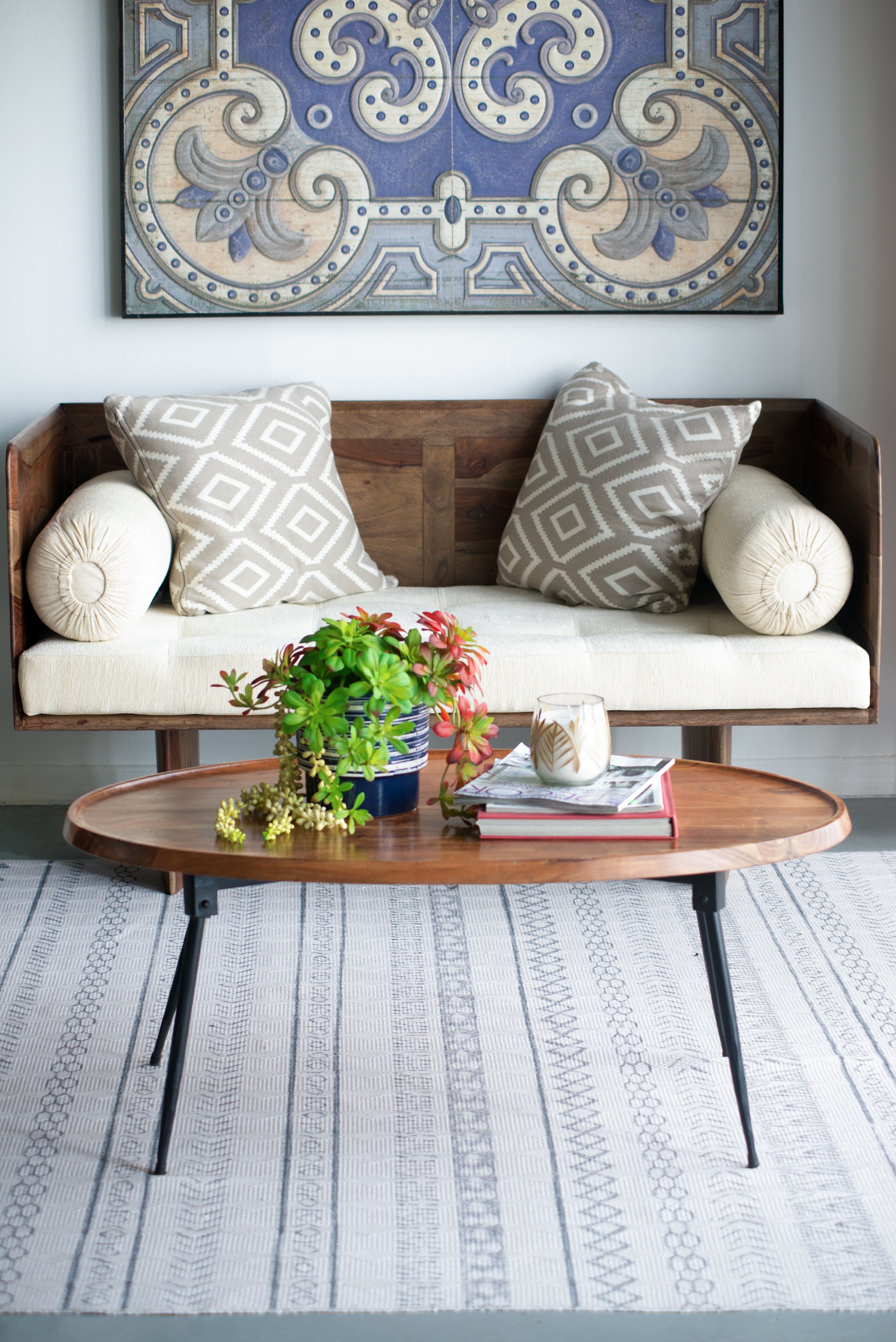 39x26x16" Oval Coffee Table