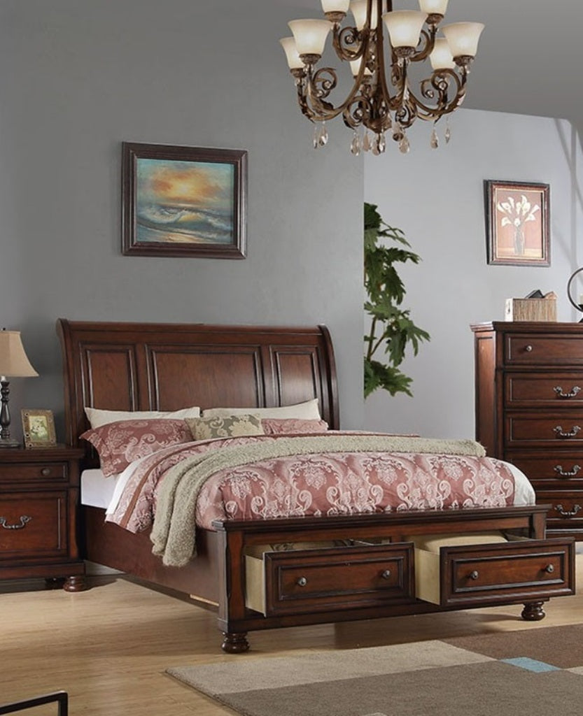 Traditional 3pc Bedroom Set California King Size Bed with Nightstands