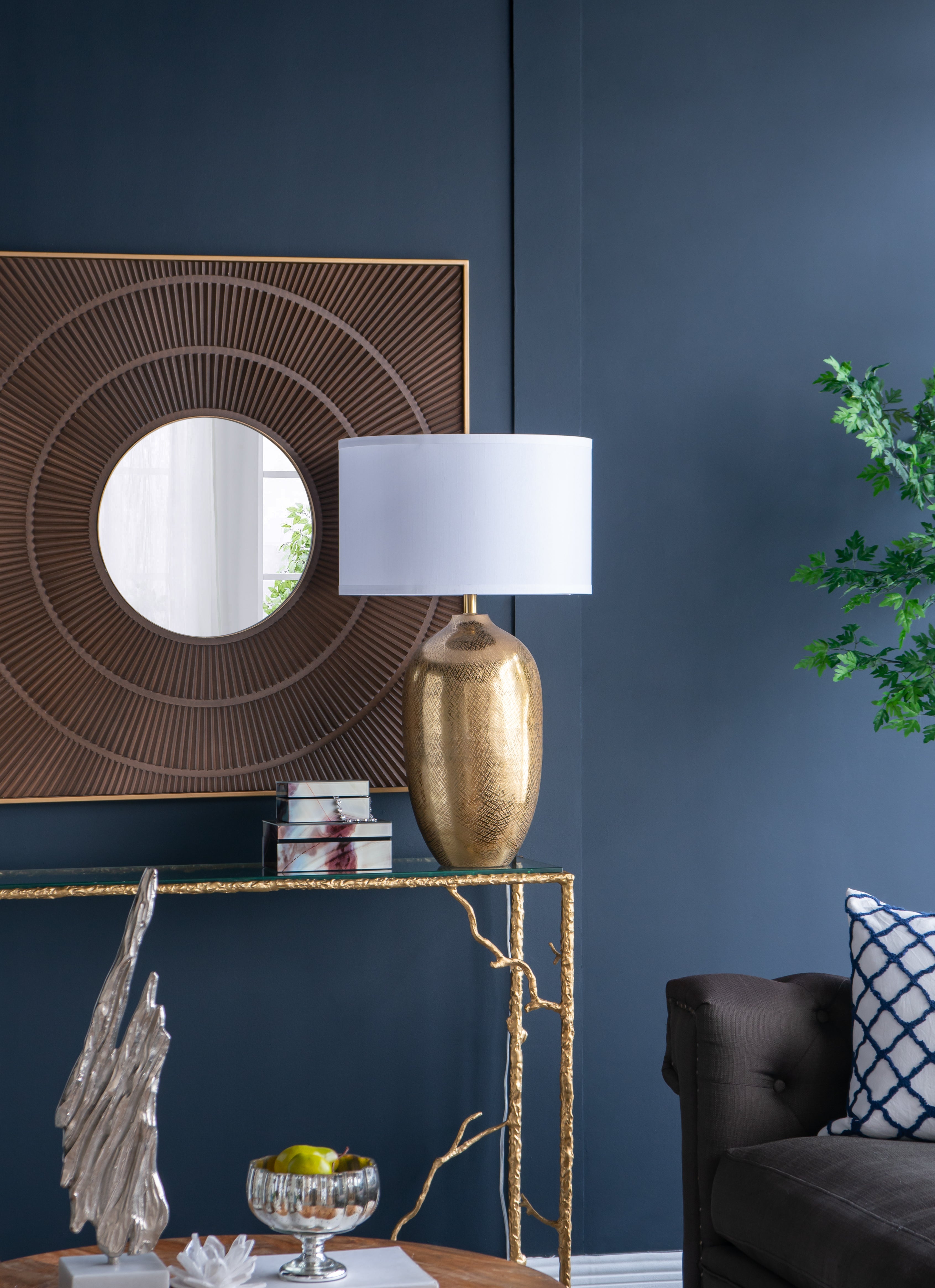 D18x31" Round Aluminum Sheet Table Lamp