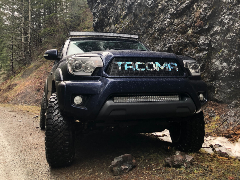 Cali Raised LED Cali Raised 05-15 Toyota Tacoma 32In Lower Bumper Flush Led Light Bar Kit - Combo No Switch CR2454