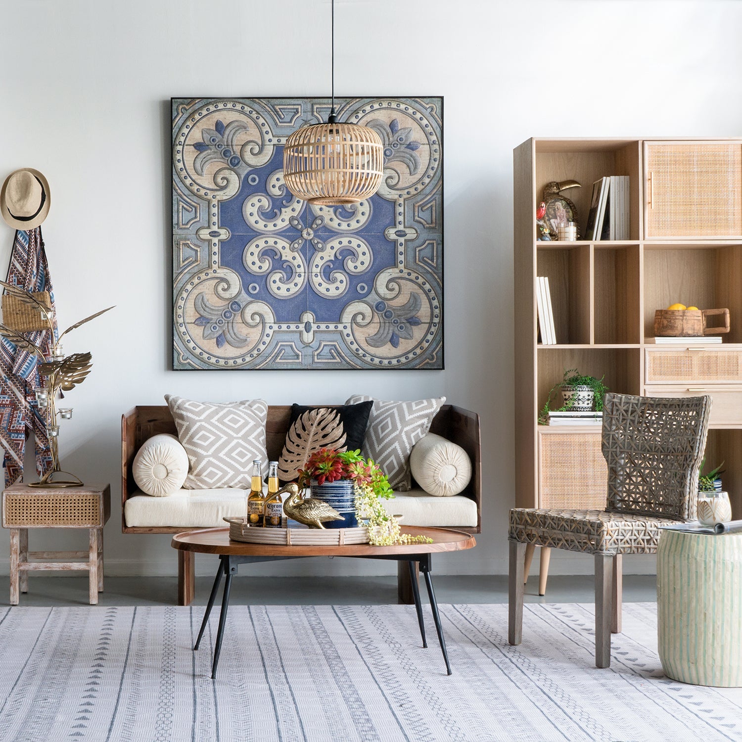 39x26x16" Oval Coffee Table