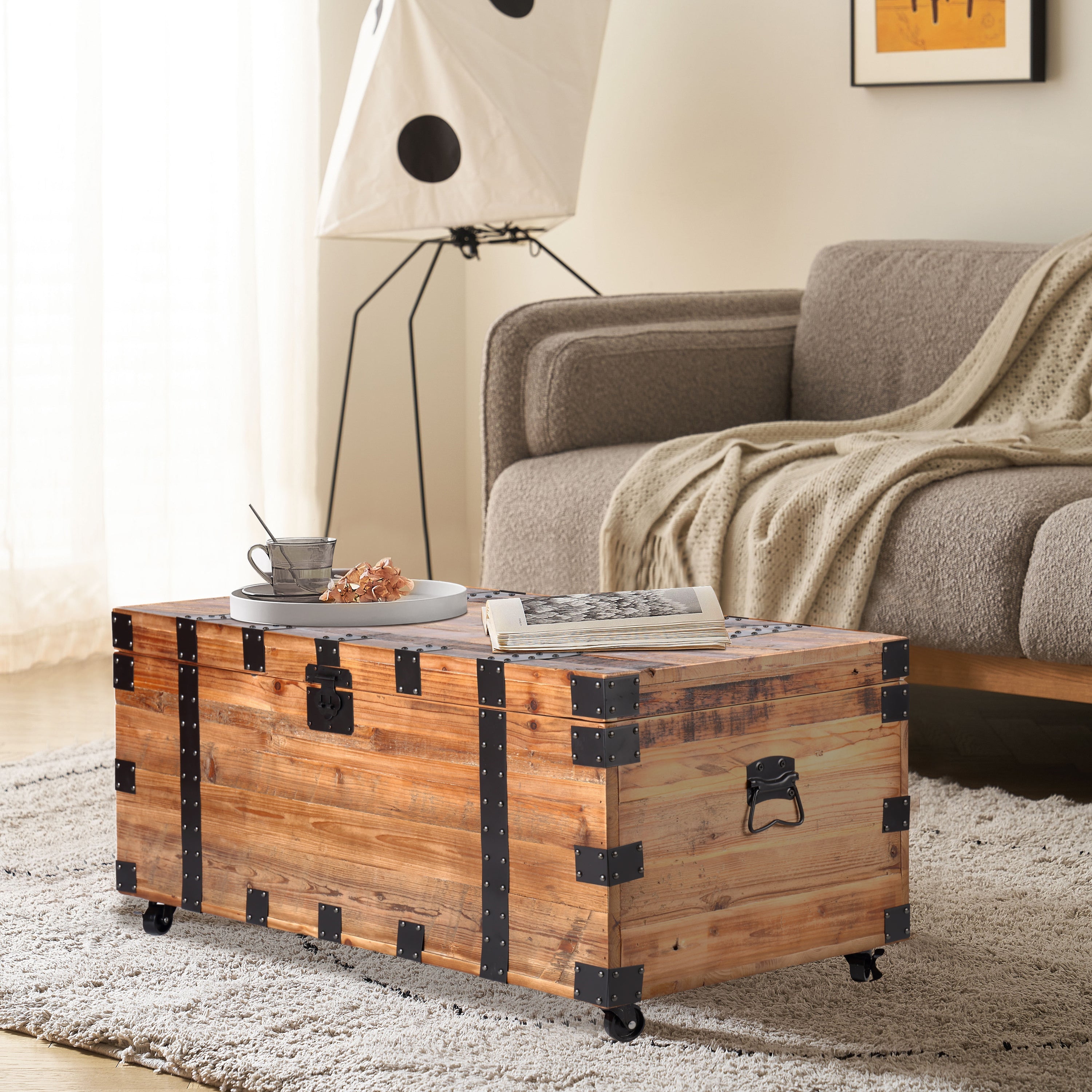 Trunk Table with Large Capacity Storage