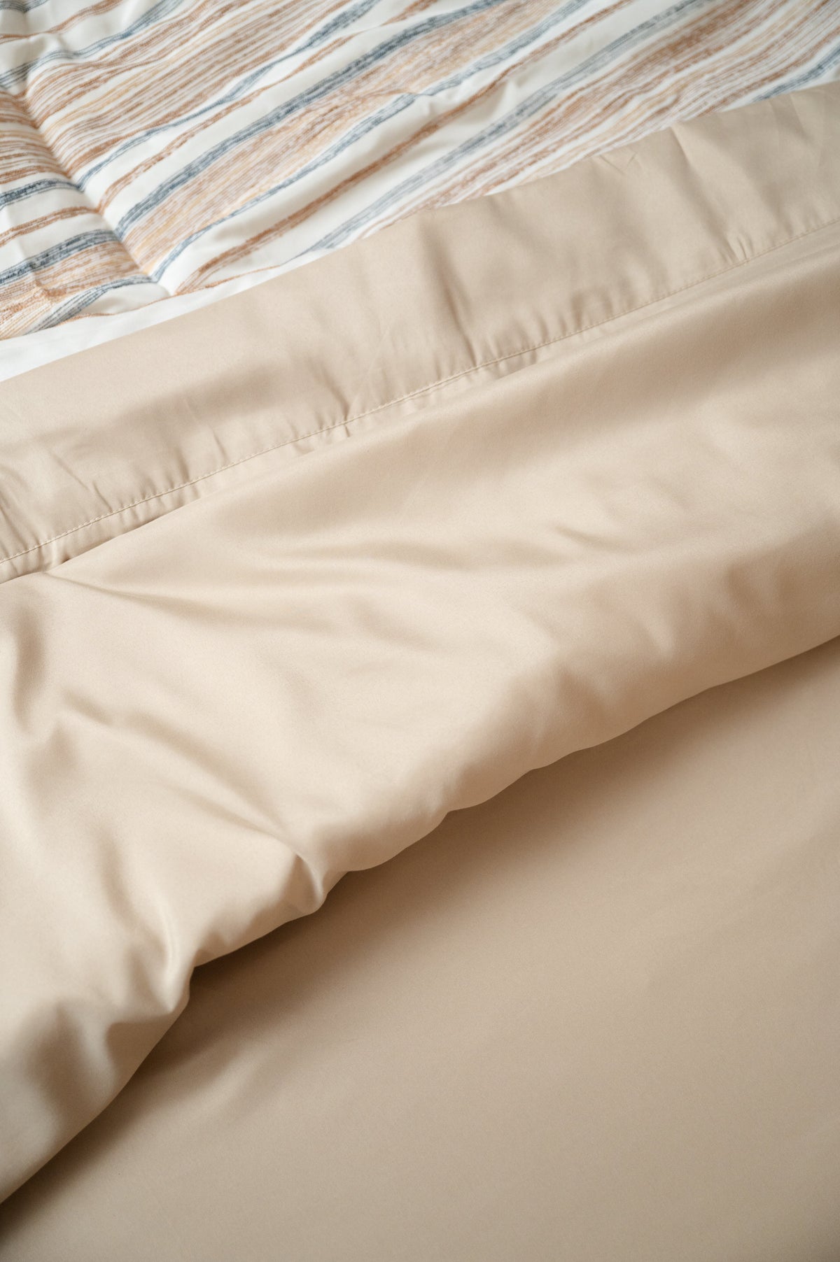 Omne Sleep 4-Piece Khaki Microplush and Bamboo Flex Head King Sheet Set