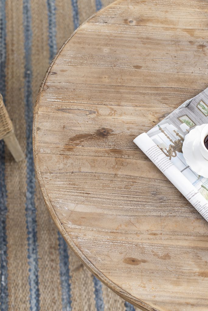 30x31" Antique Round Wood Table
