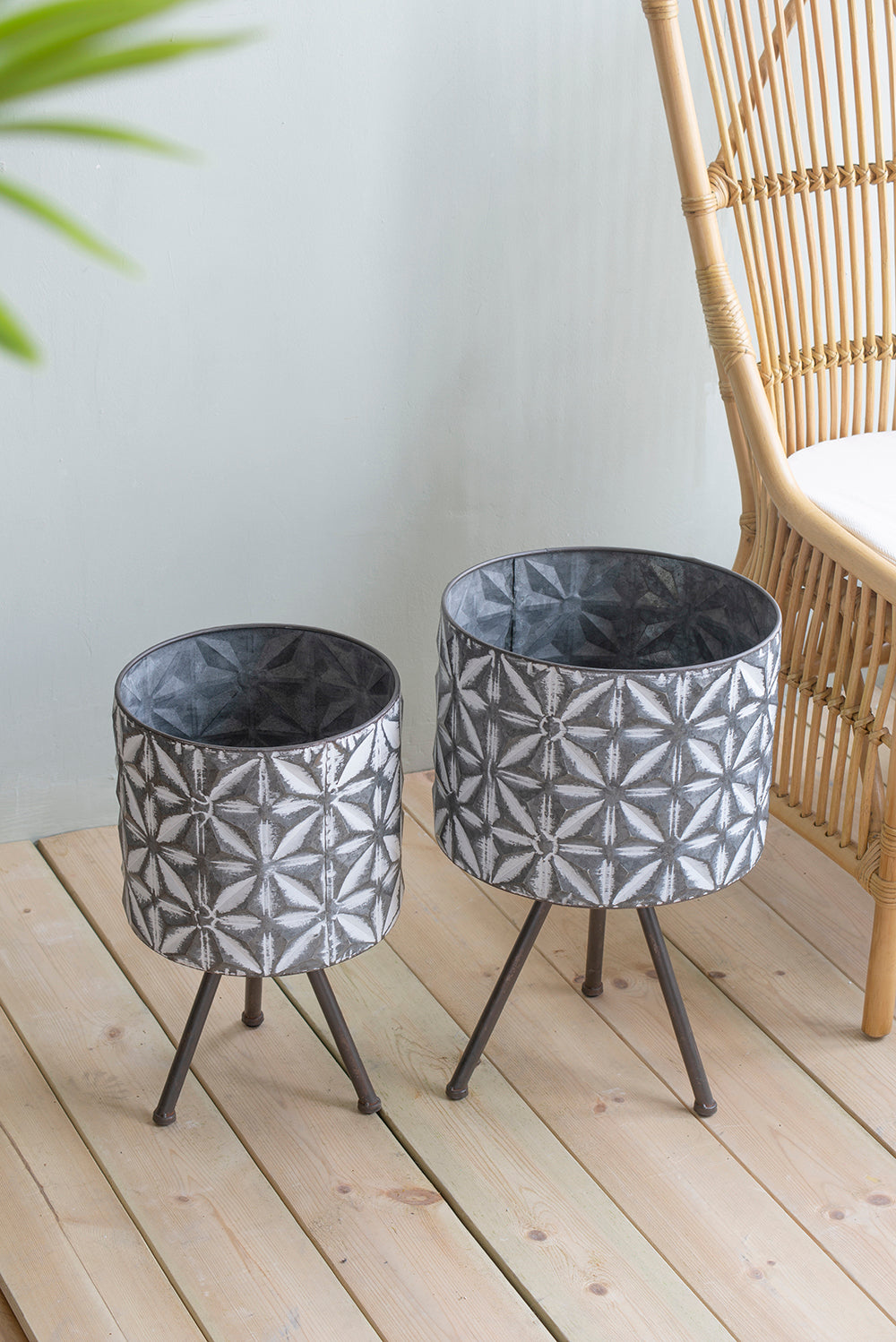Set of 2 Round Galvanized Metal Planter Stands