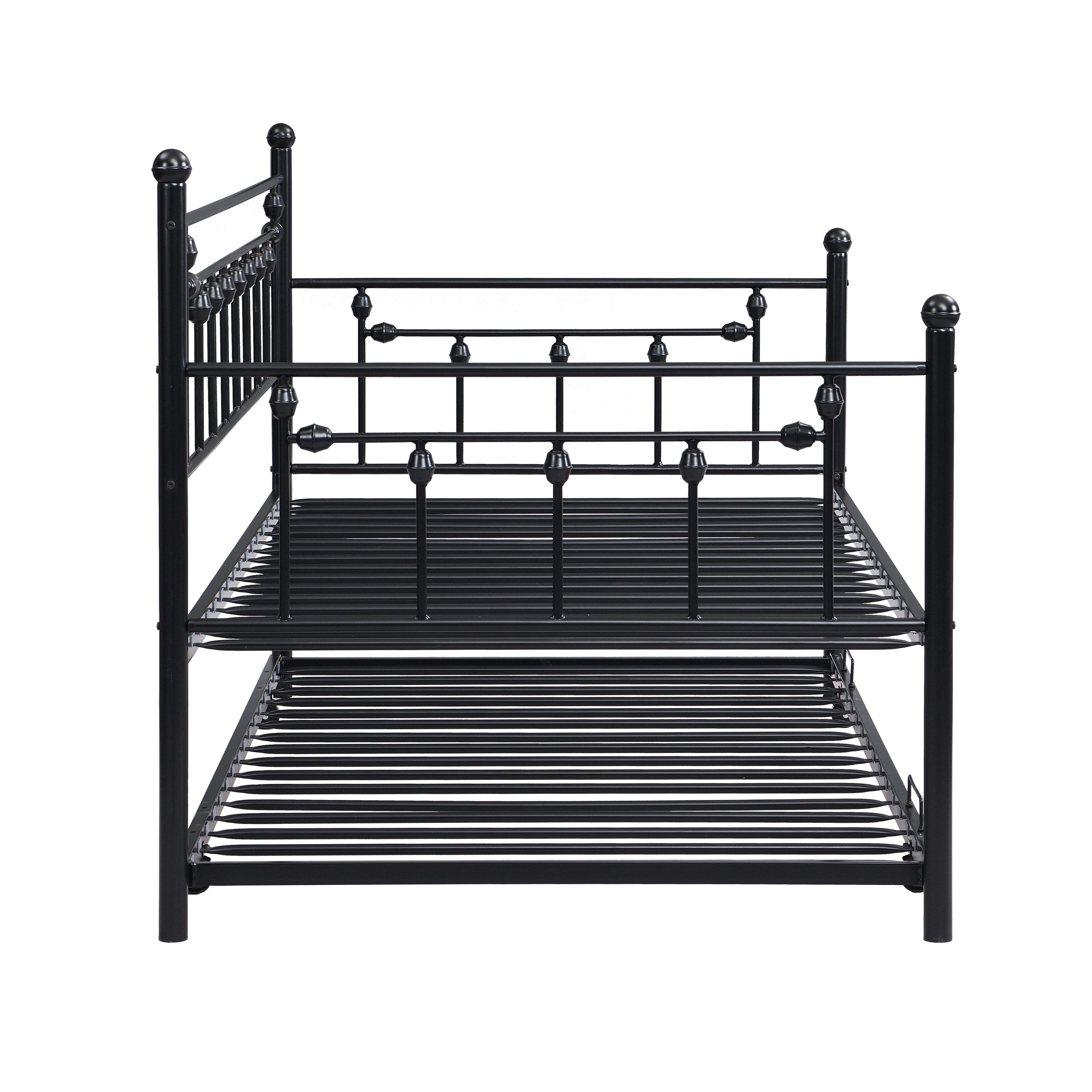 Daybed with Trundle