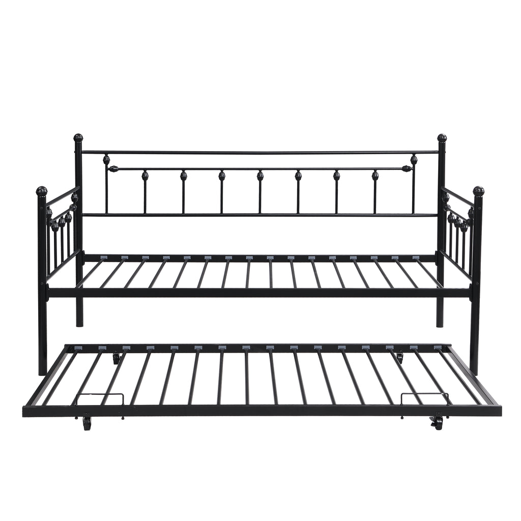 Daybed with Trundle