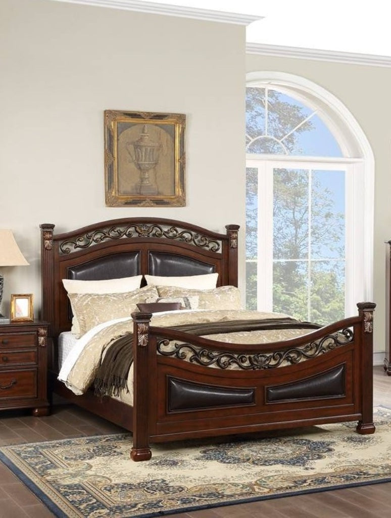 Traditional California King Size Bed and Nightstands Set