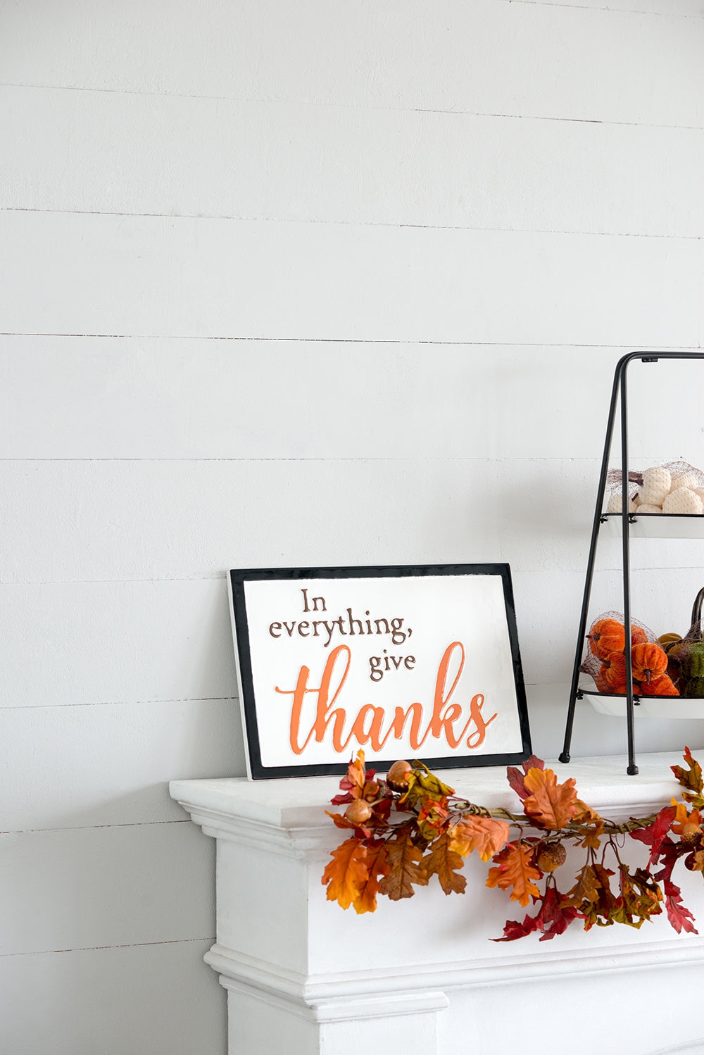 Set of 2 Thanks Wall Signs for Seasonal Decor