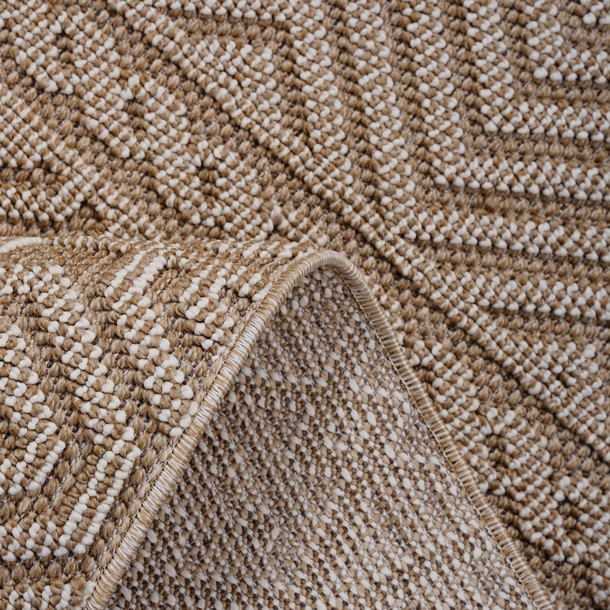 Guros Collection 4'x6' Area Rug