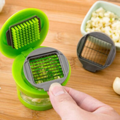 3-in-1 Hand Garlic Press, Mincer & Slicer with Storage Container