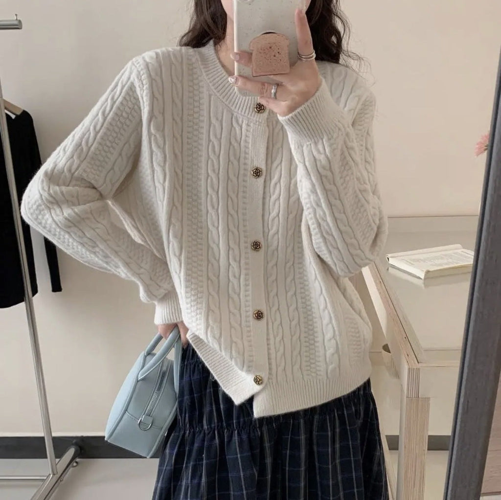Retro Rose Flower Button Small Twist Knitwear Jacket For Women 2025 Autumn And Winter New Fashion Versatile Knitwear Cardigan