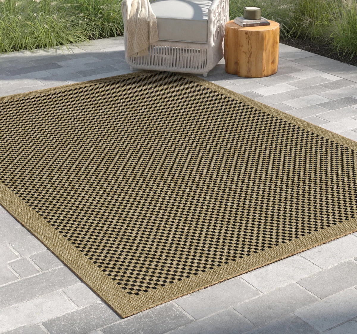 Earth GC_NTL1003 Jute/Black Indoor/Outdoor Area Rug