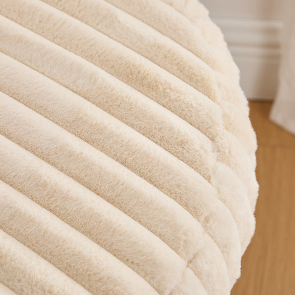30.9" Wide Upholstered Round Ottoman Coffee Table Foot Rest
