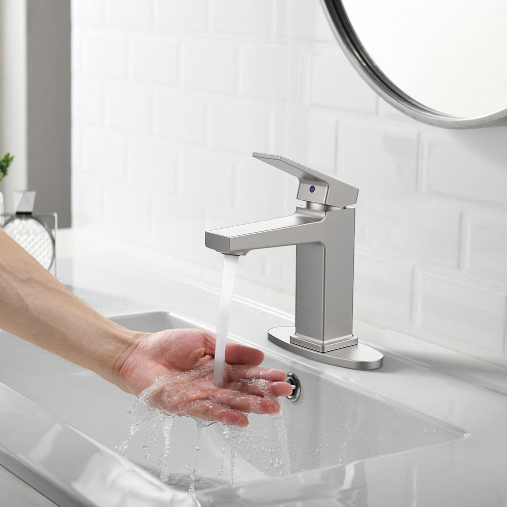 Brushed Nickel Single Handle Bathroom Faucet