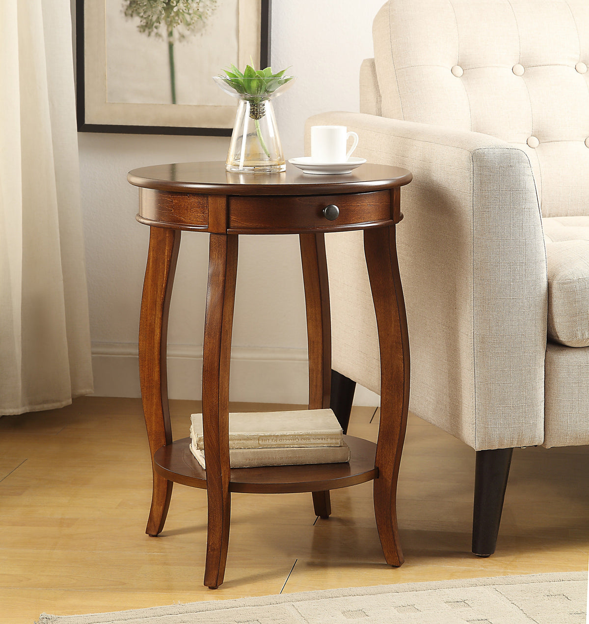 Alysa Classic Round Table