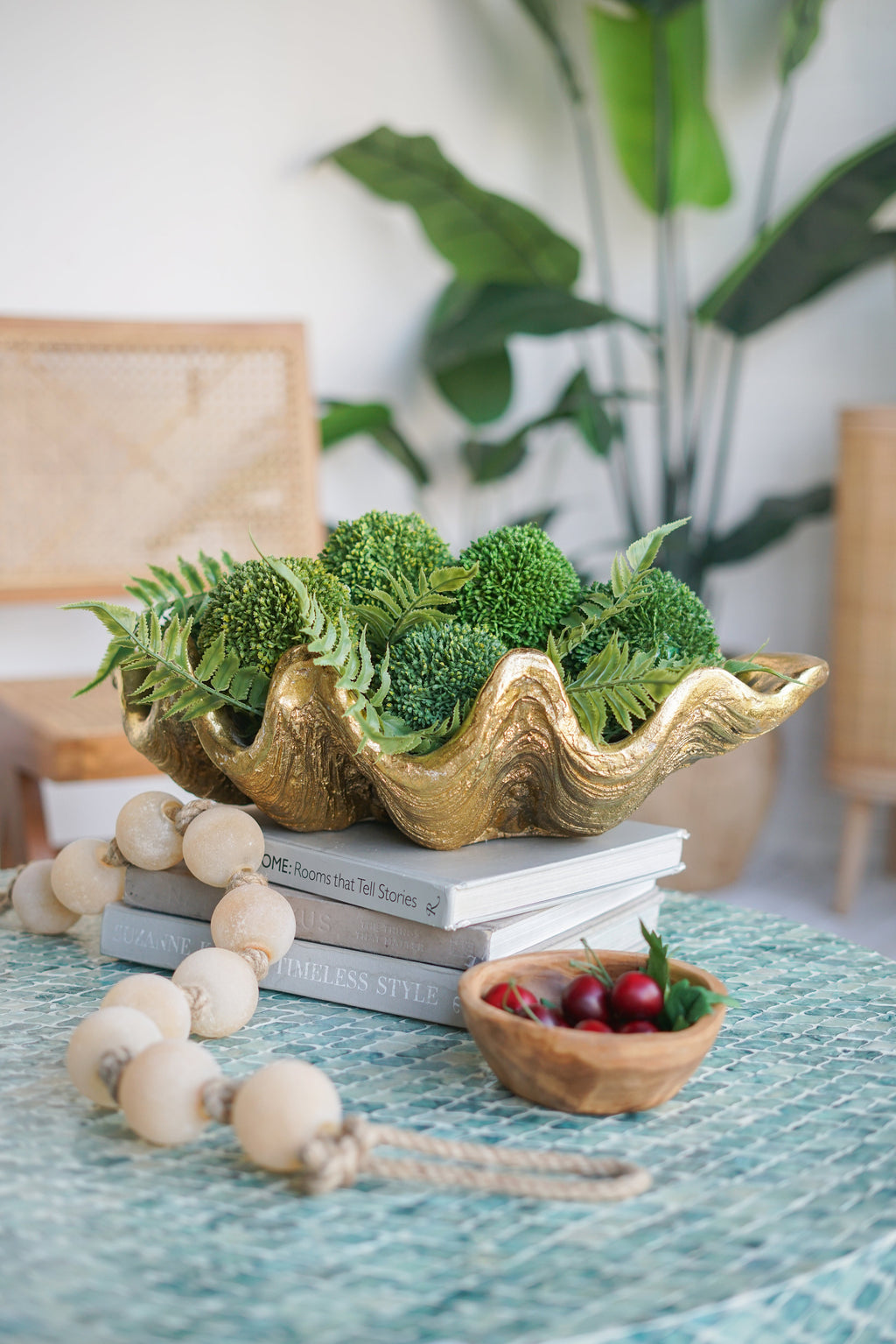 19.7" x 10.6" x 5.5" Decorative Shell Bowl