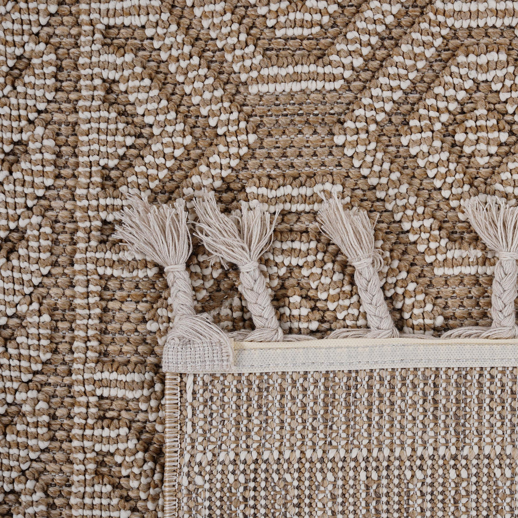 Guros Collection 4'x6' Area Rug