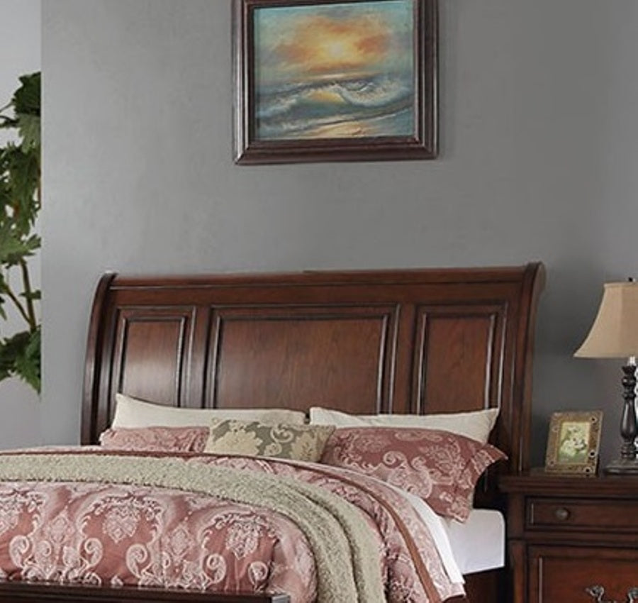 Traditional 3pc Bedroom Set California King Size Bed with Nightstands