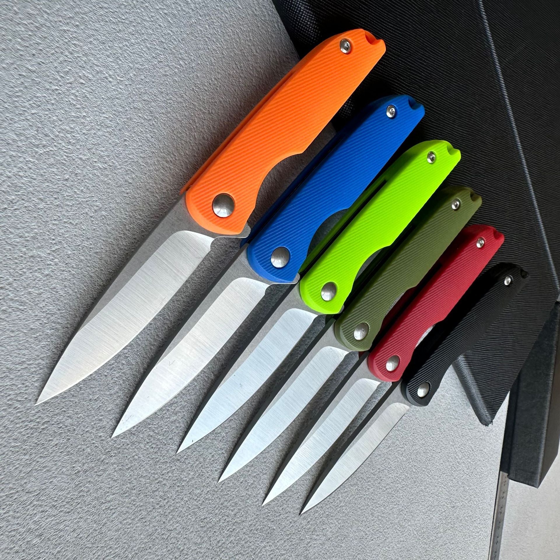 Free Wolf ABS Lightweight Quick-Open Mini Folding Knife