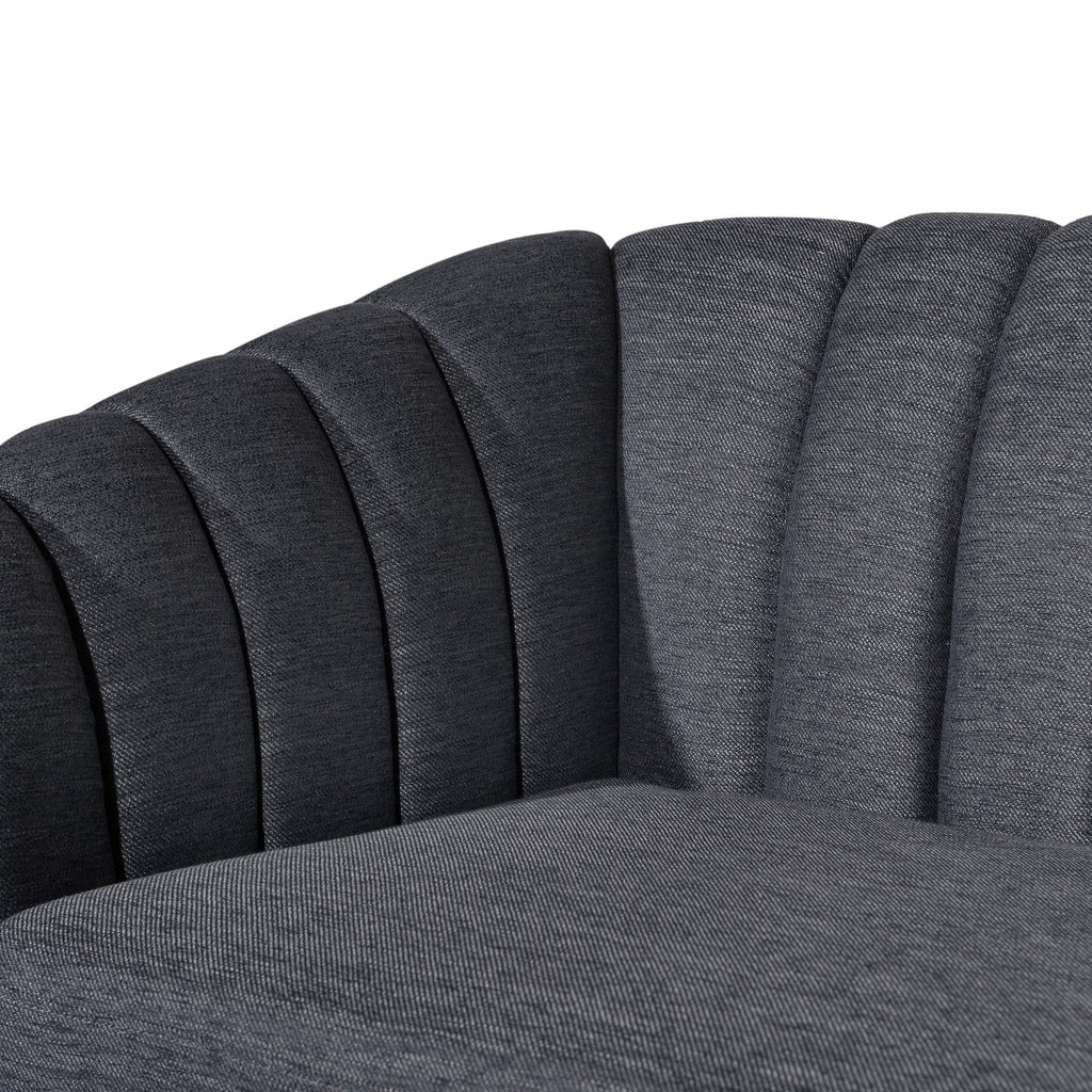 Contemporary 3-Seater Sofa with Accent Pillows