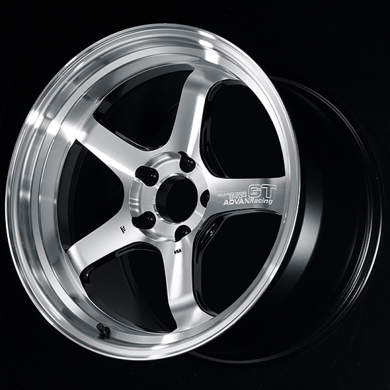 Advan GT Beyond-R 18X10.5 / +15 Offset / 5x114.3 BC / 73mm Bore / Machining and Diamond Cutting YAQC8L15EMDC