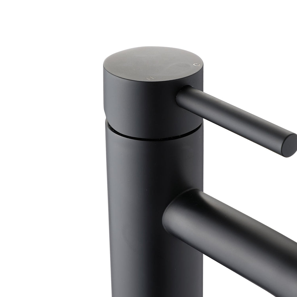 Single Hole Single Handle Bathroom Sink Faucet