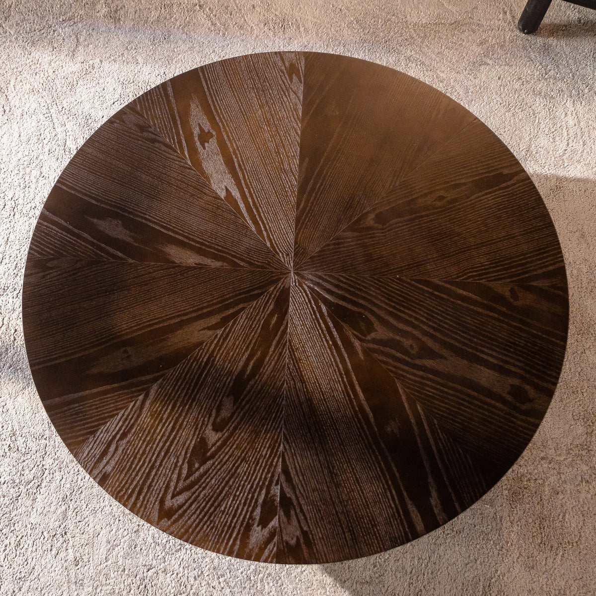 39.37" Retro Round Coffee Table with Storage Space