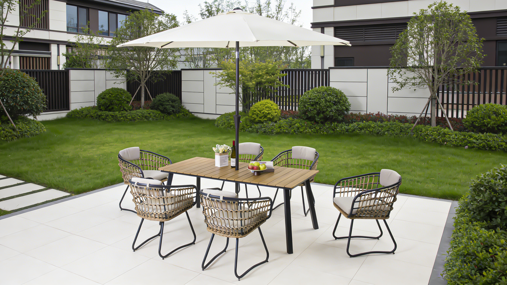 Outdoor Folding Dining Table for 4-6