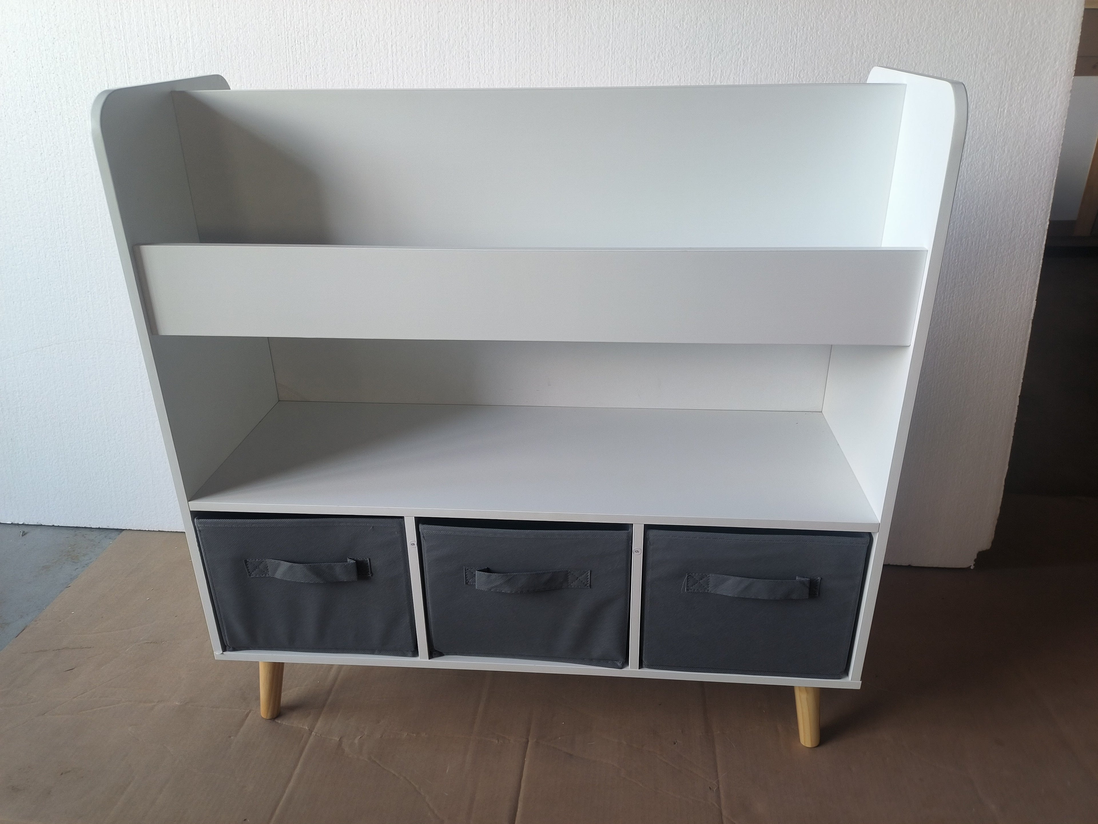 Kids Bookshelf with 3 Fabric Bins