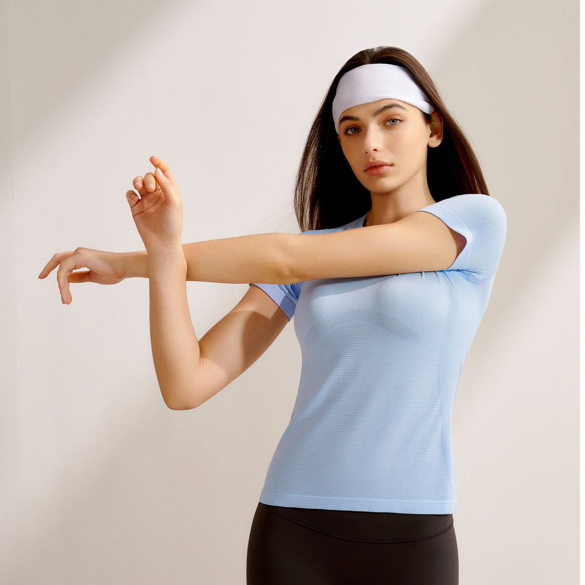 New Women's Short-Sleeve Yoga Top, Professional Pilates Training, Quick-Dry Running & Fitness Yoga Apparel