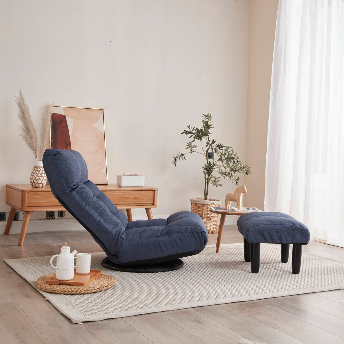 Japanese Floor Chair: Versatile Adjustable Relaxation