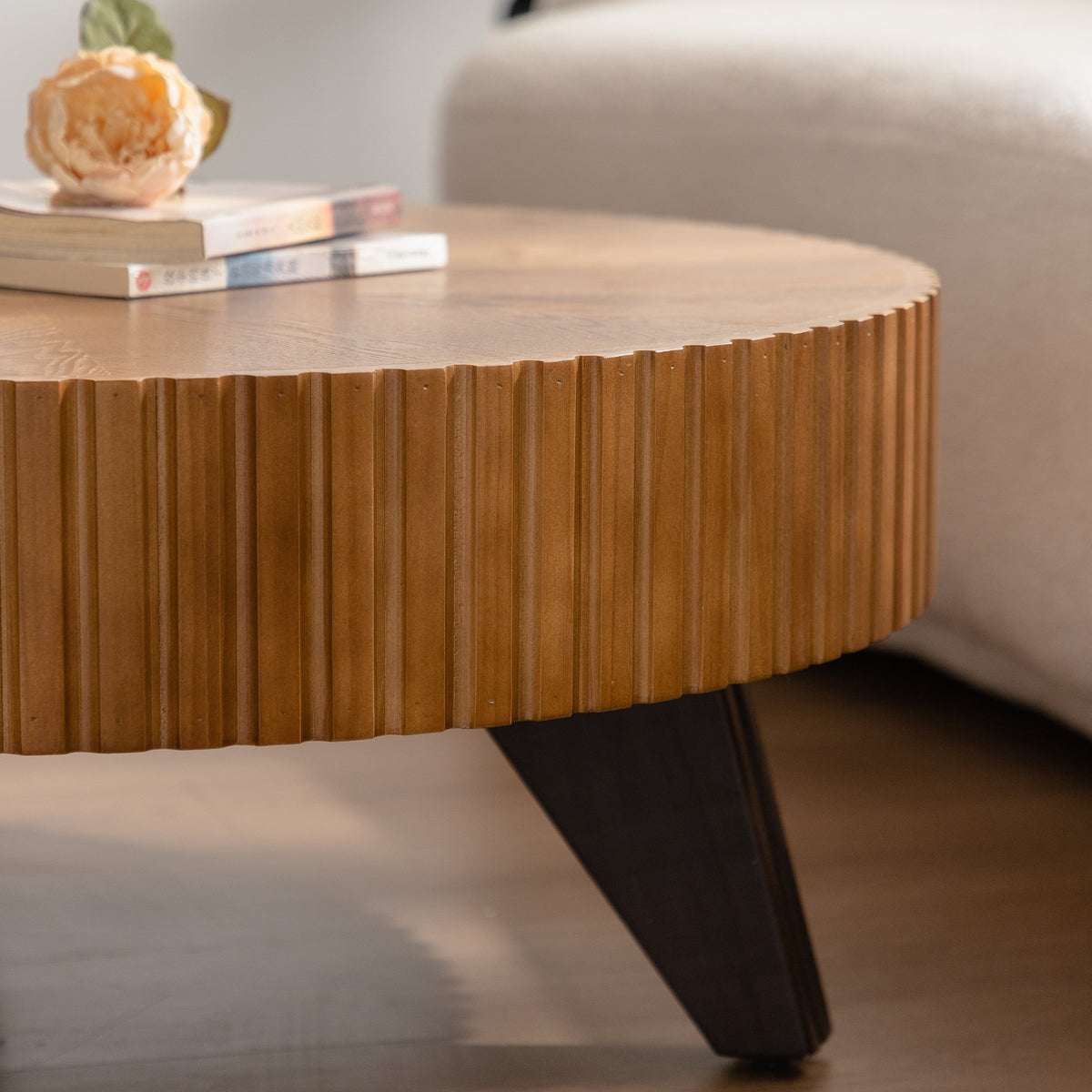 35.4" Round Retro Coffee Table