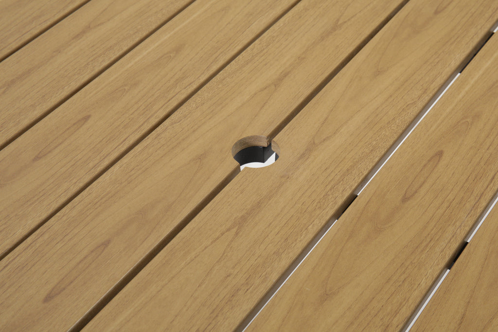 Outdoor Folding Dining Table for 4-6