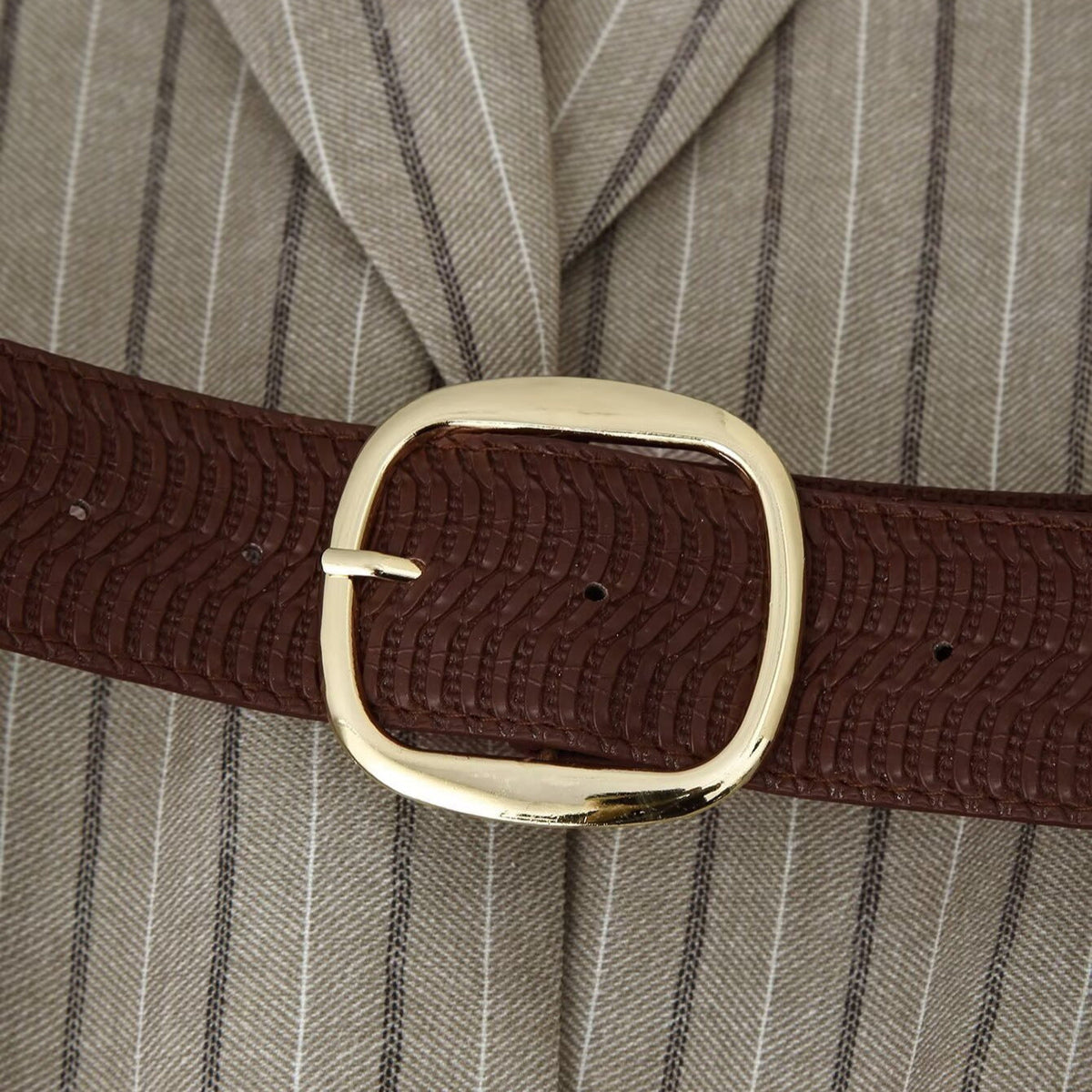 Fashionable Herringbone Blazer With A Belt