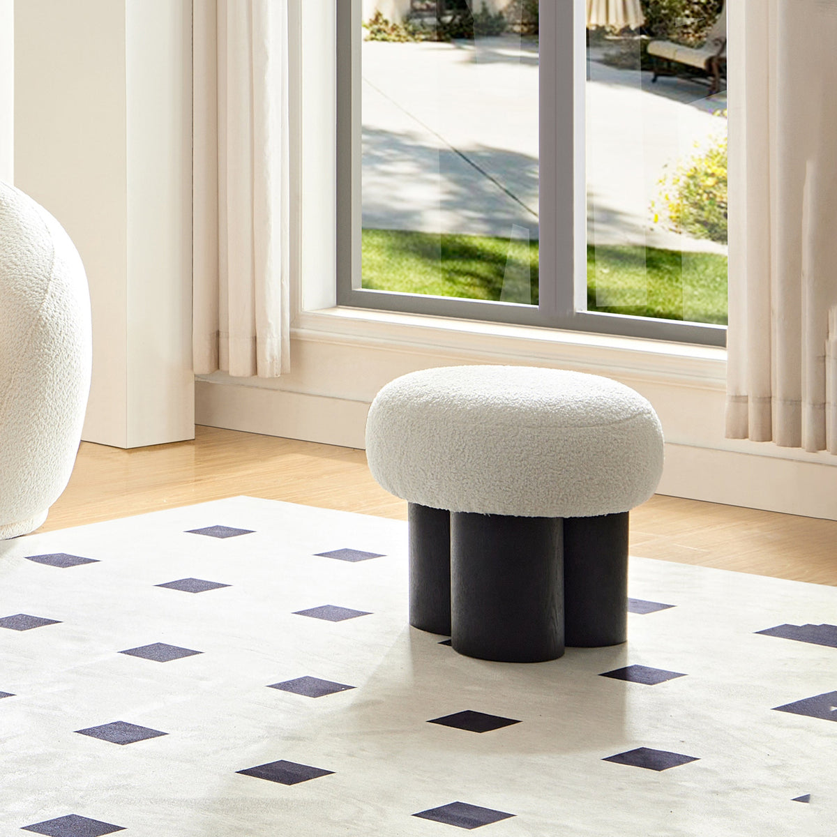 W8017-1 Ottoman