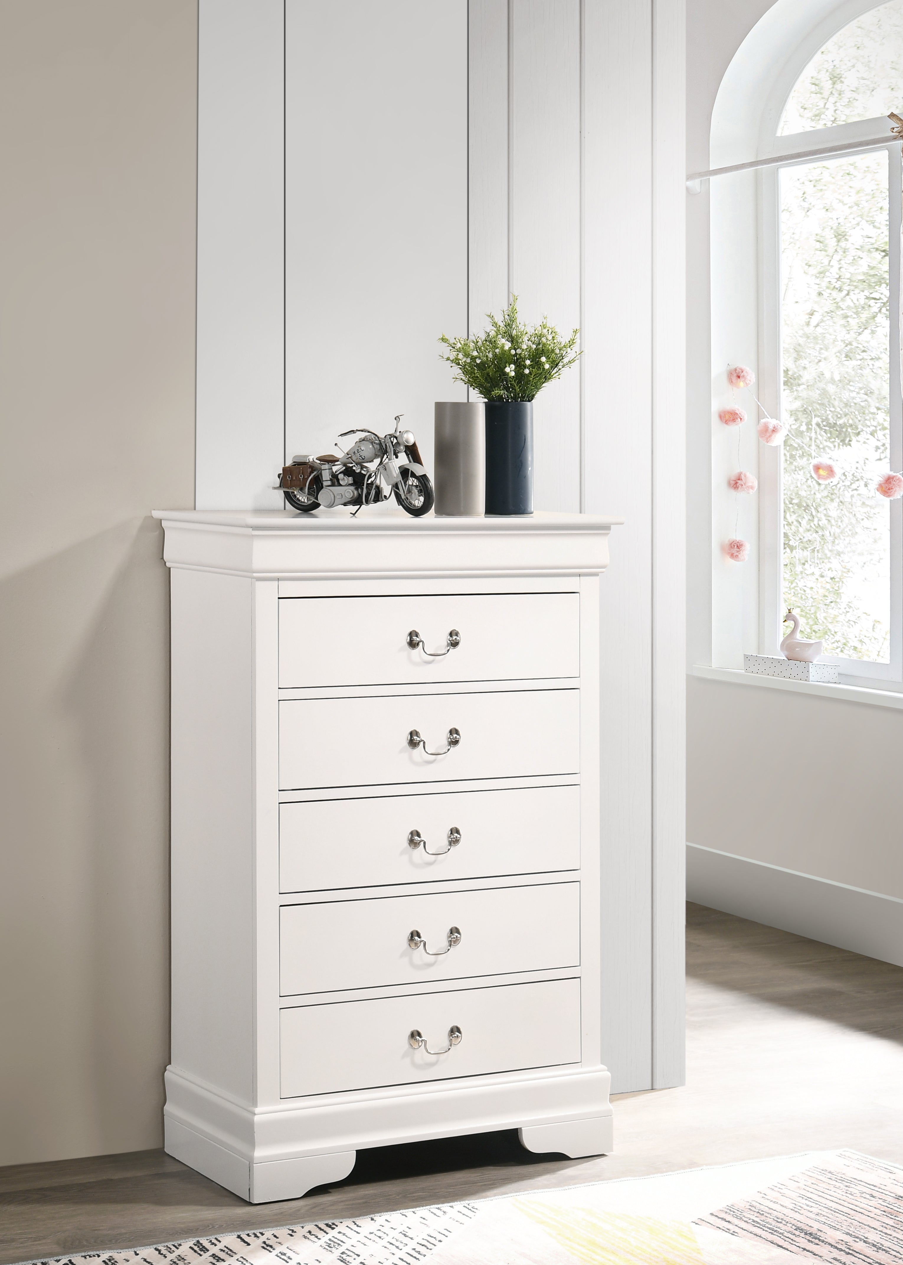 LouisPhillipe G02190-CH Chest