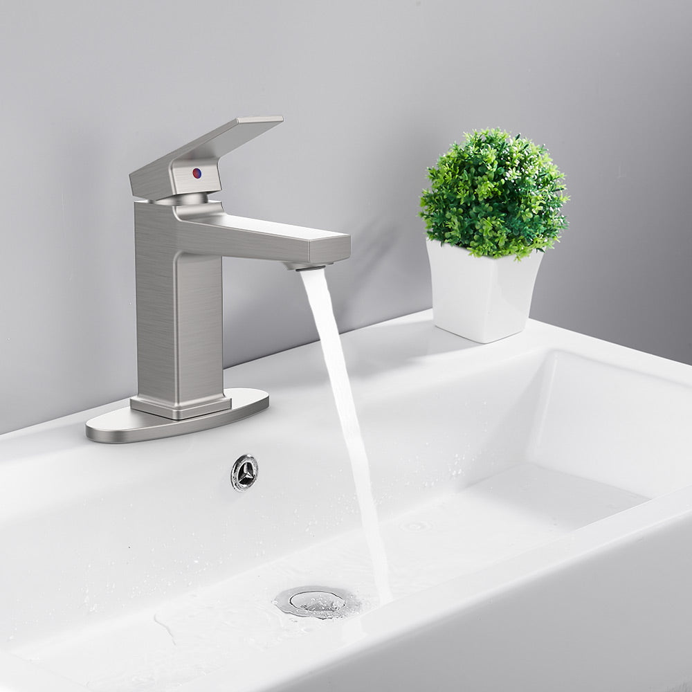 Brushed Nickel Single Handle Bathroom Faucet