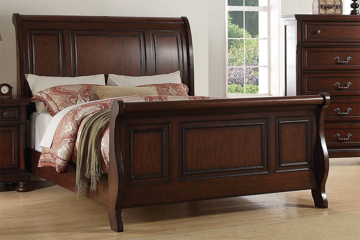 Traditional 3pc Set California King Size Bed & Nightstands