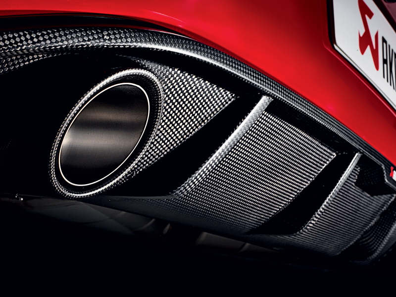 Akrapovic 13-17 Volkswagen Golf GTI (VII) Evolution Line w/ Cat (Titanium) w/ Carbon Tips S-VW/T/1