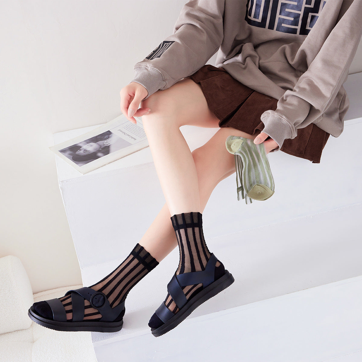 Thin Mid-calf Solid-color Lace-up Socks For Women