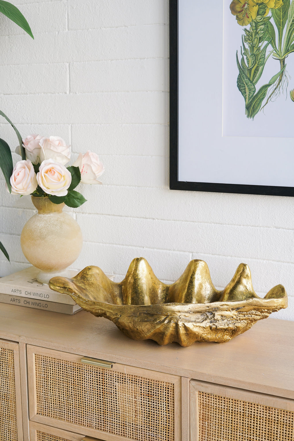 19.7" x 10.6" x 5.5" Decorative Shell Bowl