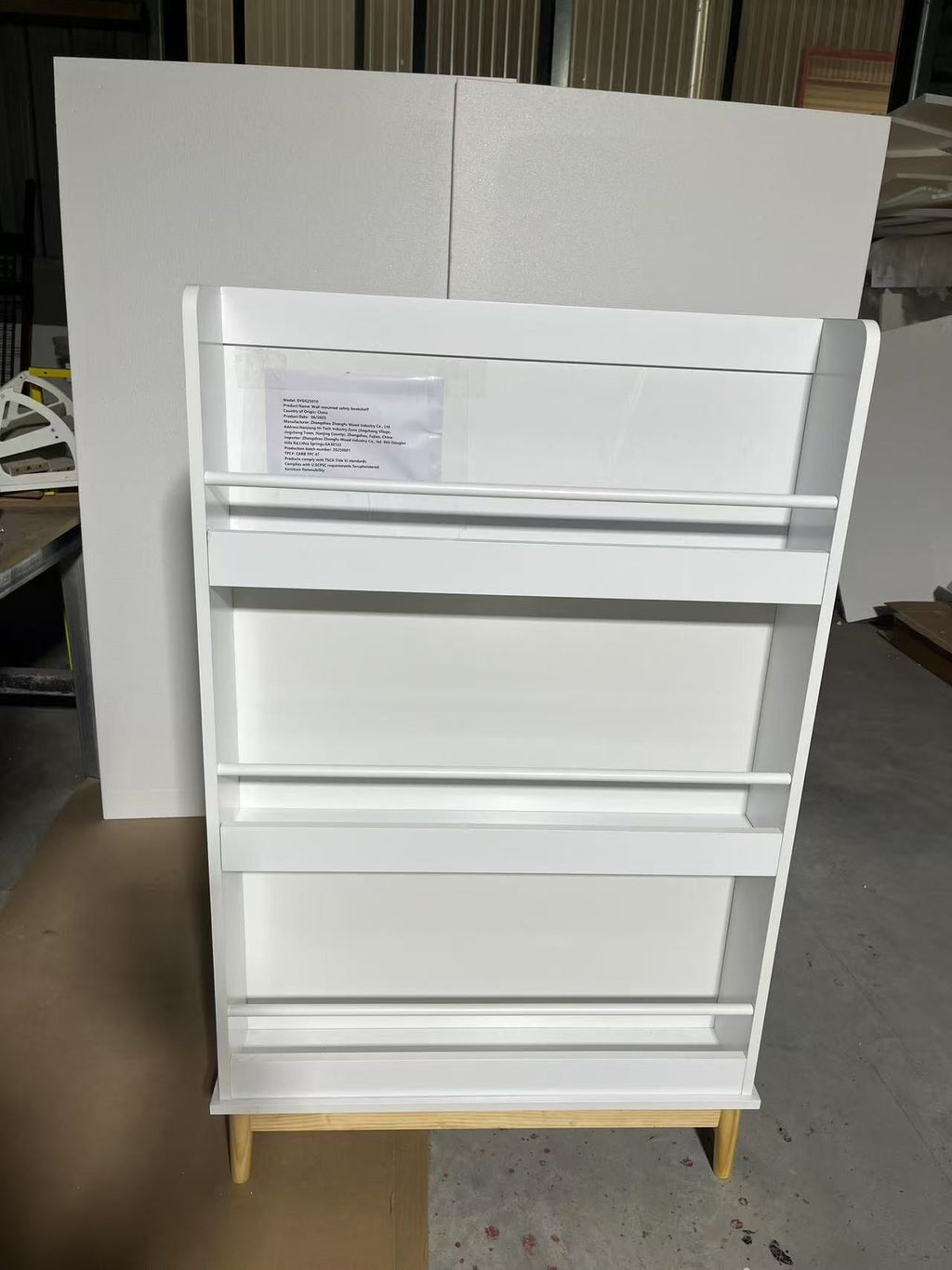 Wall-Mounted Kids Bookshelf with 3 Front-Facing Display Shelves