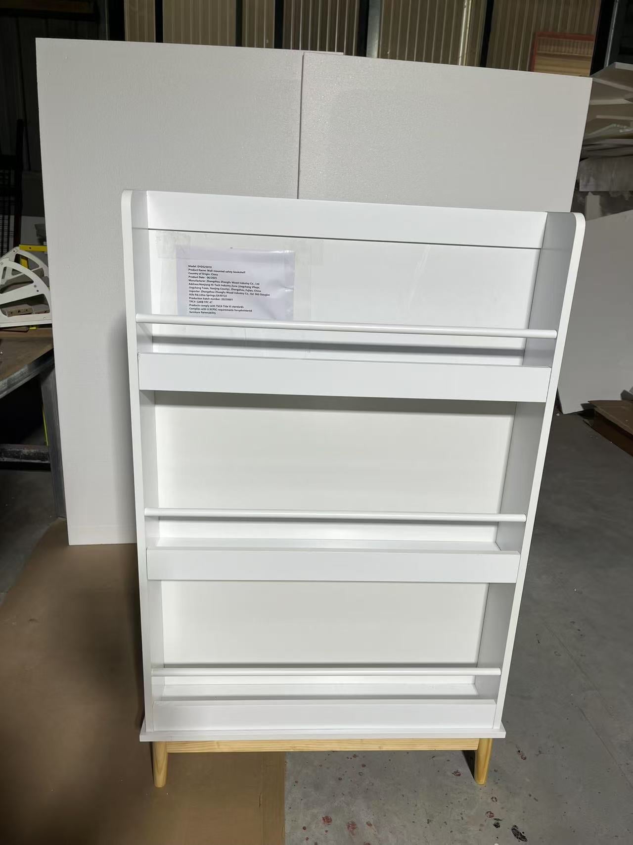 Wall-Mounted Kids Bookshelf with 3 Front-Facing Display Shelves