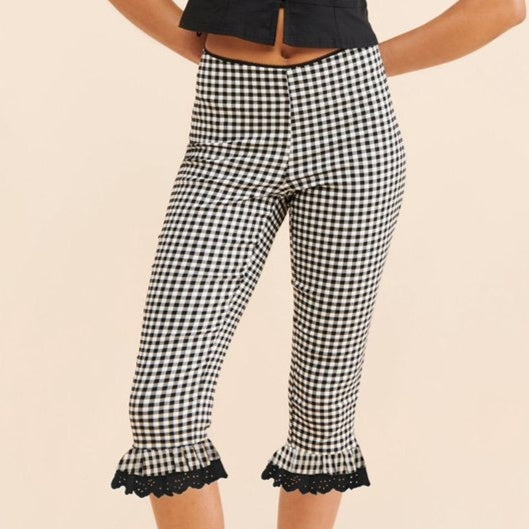 Womens Capri Pants With A Plaid Lace Flounce Hem