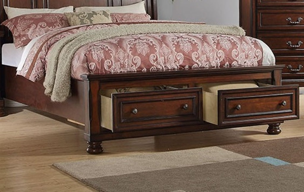 Traditional 3pc Bedroom Set California King Size Bed with Nightstands
