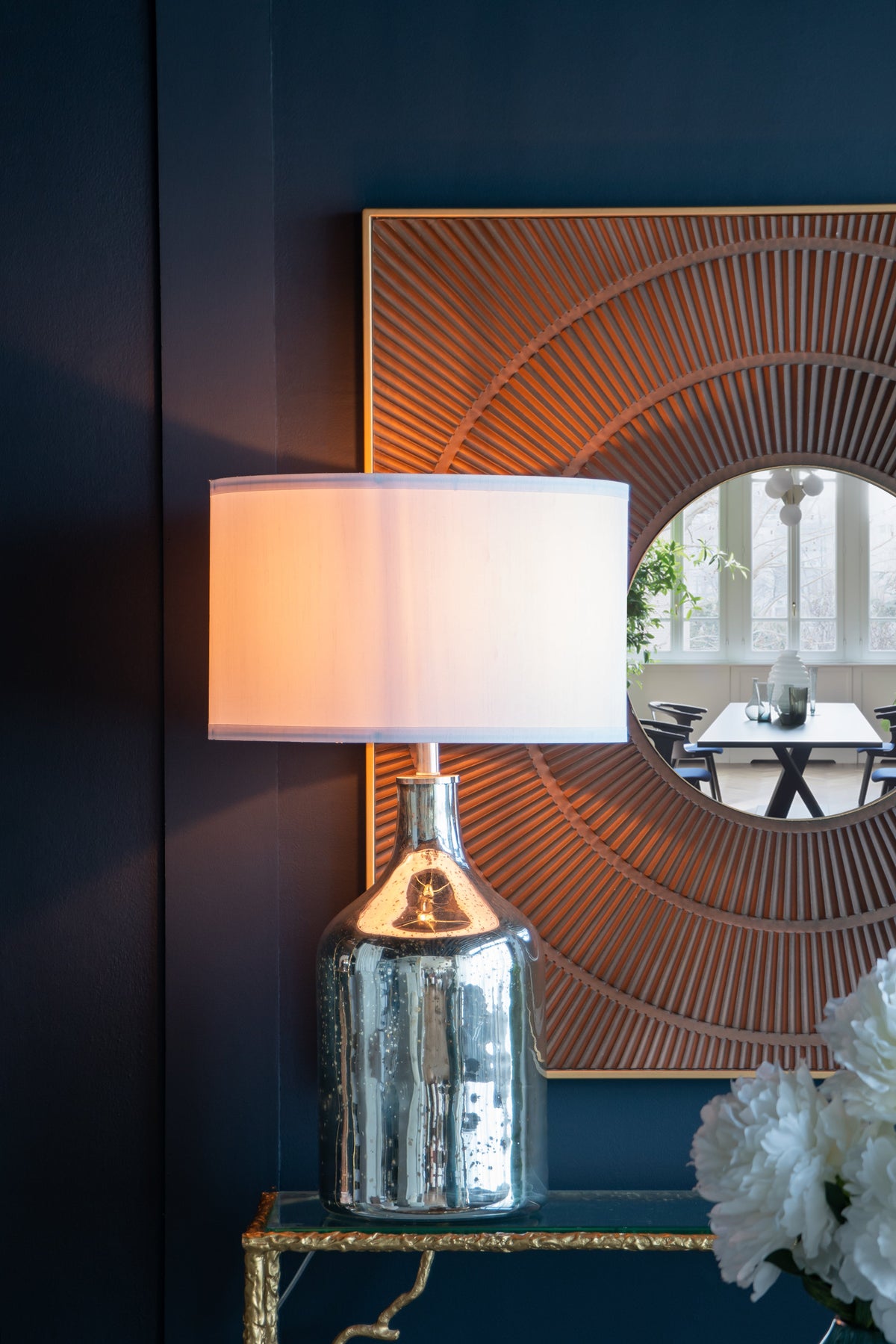 D18x32.2" Table Lamp