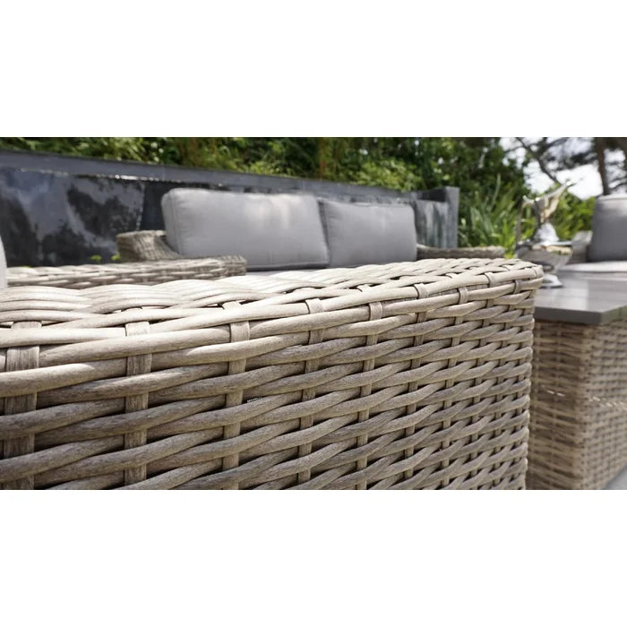 Stylish Fully Assembled 4-Person Wicker Sofa Seating Group