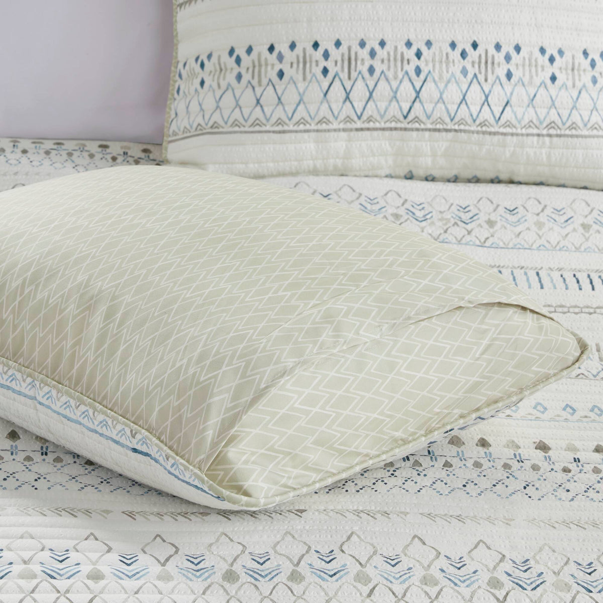 3 Piece Seersucker Quilt Set - Taupe/Blue King/California King