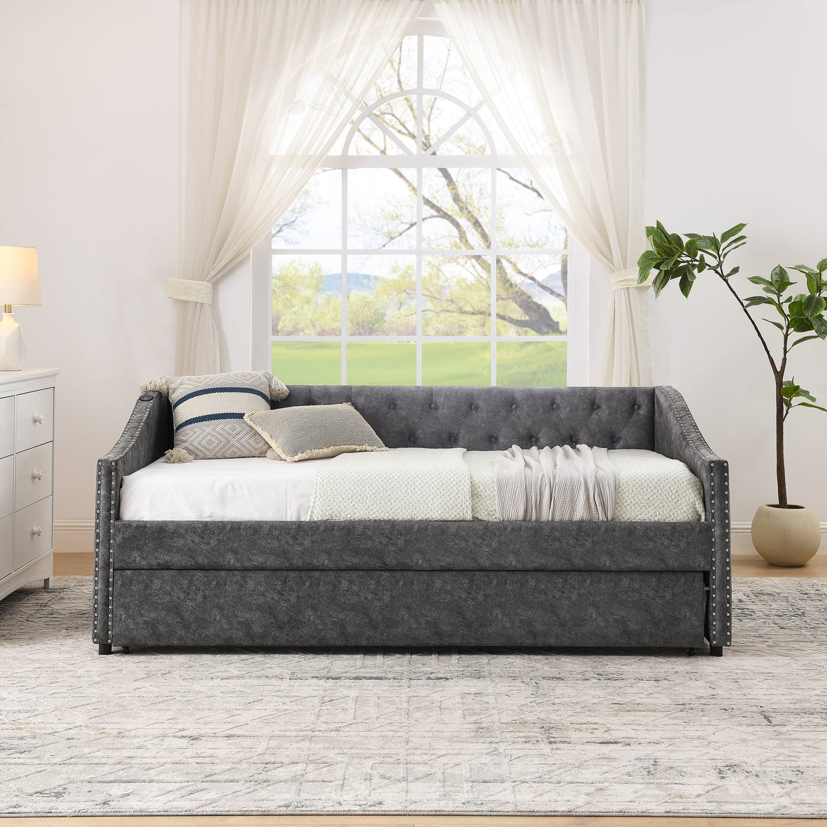 Twin Size Daybed with USB Charging & Pull-out Extendable Bed
